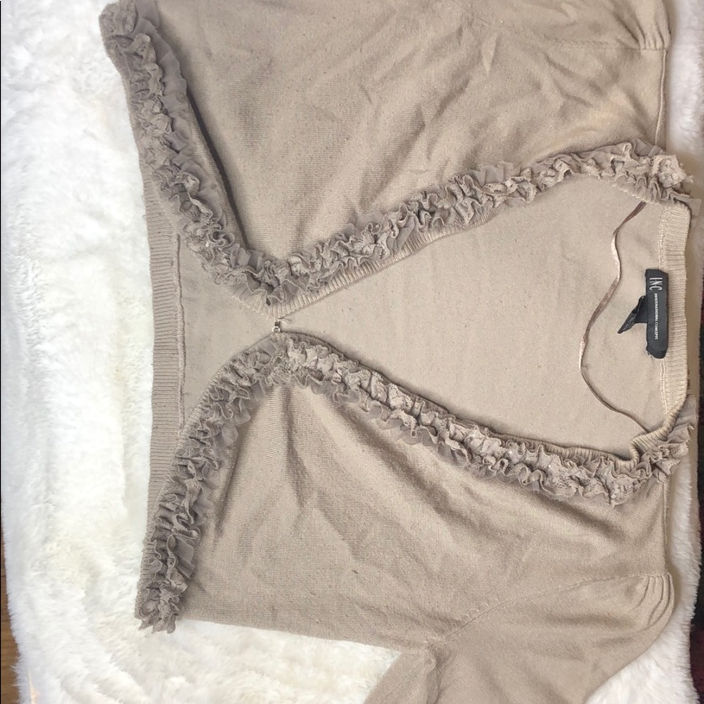 Short sleeve sweater